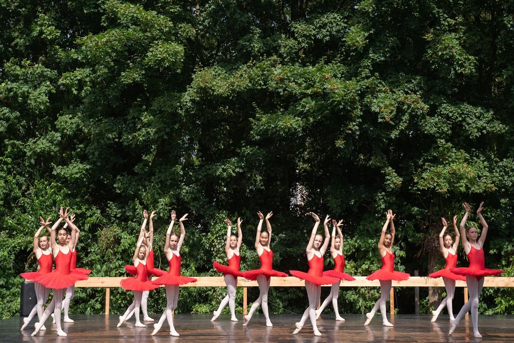 Show 08 016.jpg